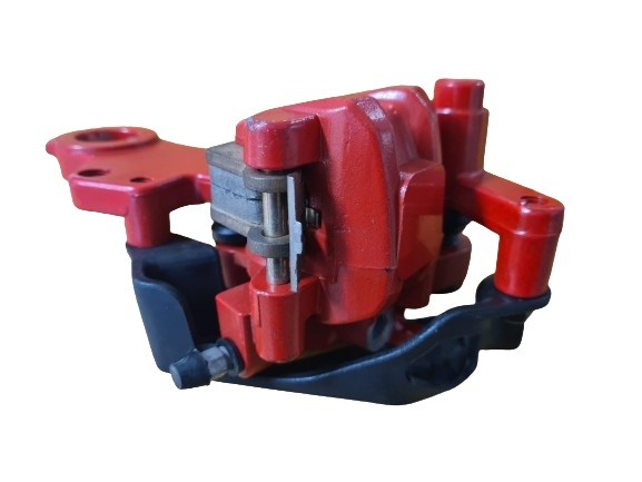 (18E3b) Remklauw rood met bevestiging