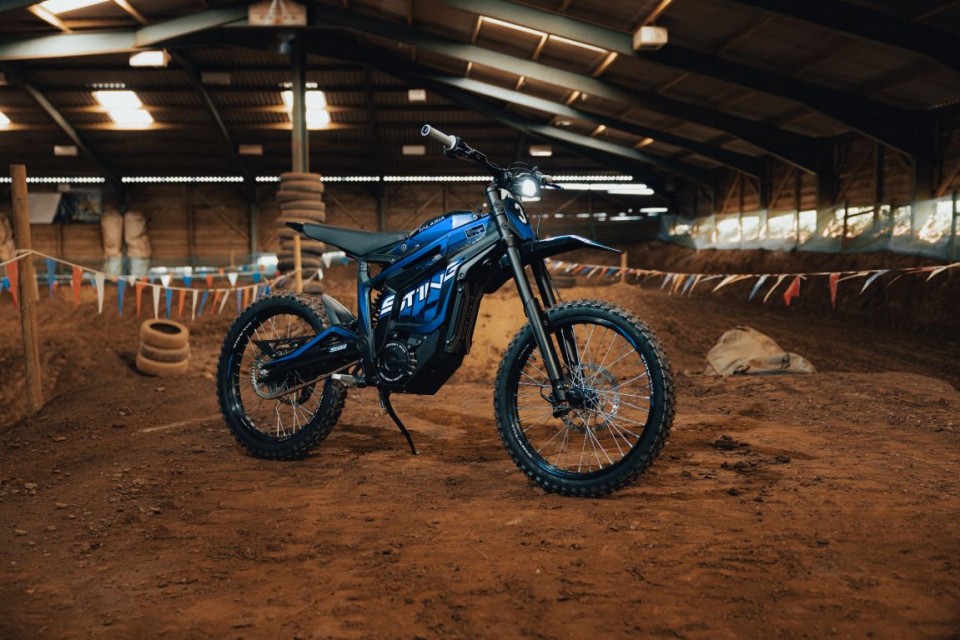 Elektrische brommer Talaria Sting R 4000 Elektro-Dirt Bike 