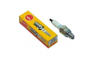 (2C3b) Bougie CR7HSA 4 takt